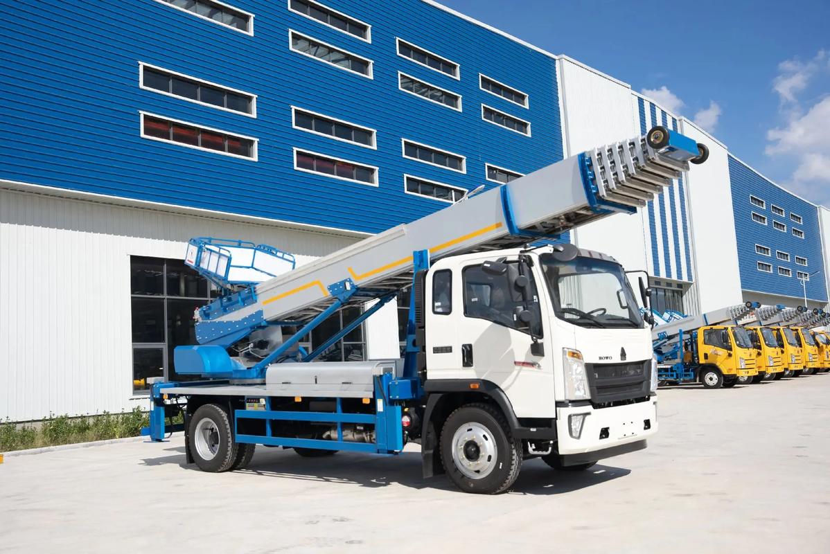 巴州出租云梯车高空作业车 建筑垃圾搬运